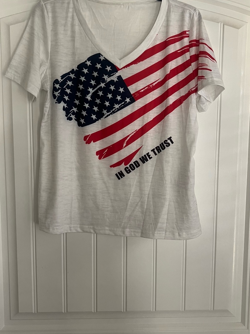 Patriotic Fourth of July 🇺🇸 White V-neck Tee with American Flag Heart Graphic
